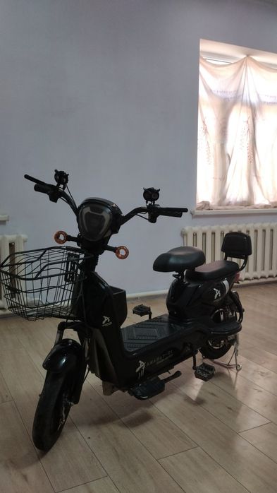 Скутер amanat x5!