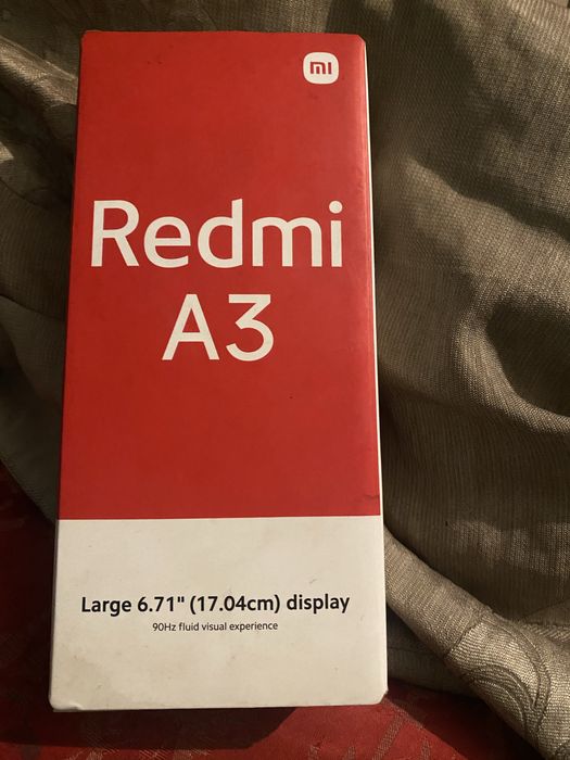 Vand Redmi A3 Verde 128GB 4GB RAM fara niciun defect,pret 450lei