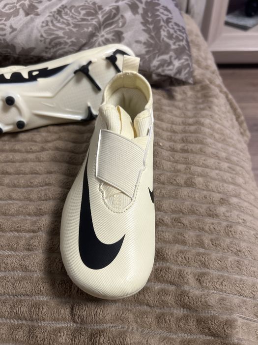 Vand ghete fotbal copii Nike Air