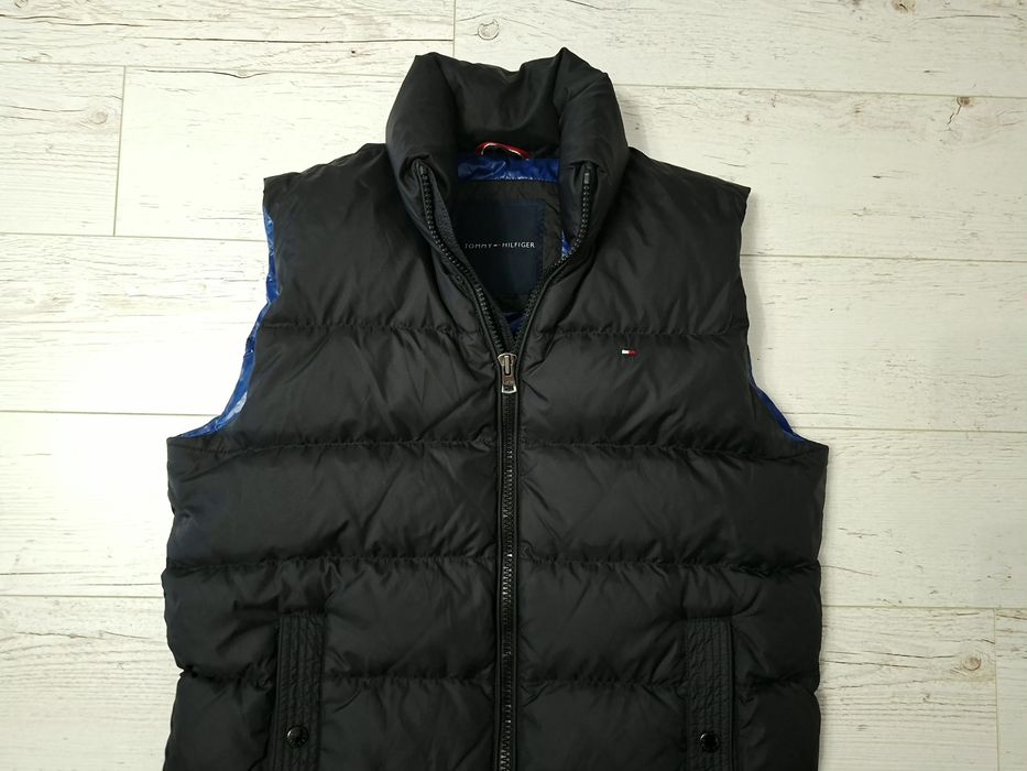 Tommy Hilfiger-Ориг. Пухен елек Нов!