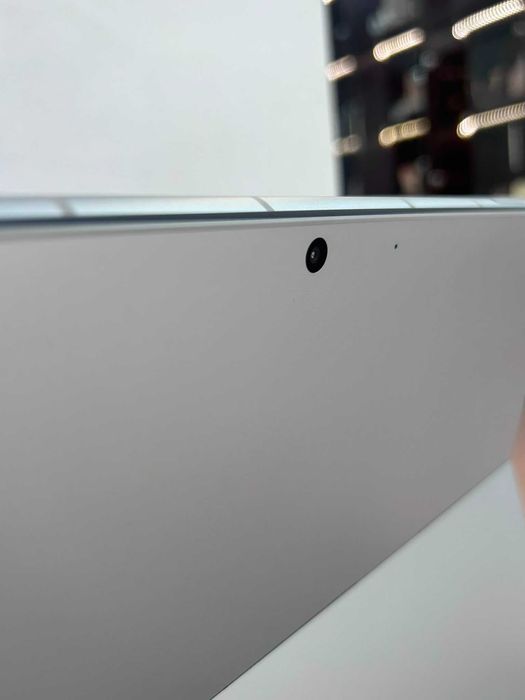 Microsoft Surface Pro 9 5G 512GB SSD 8GB RAM Ca Nou Garantie