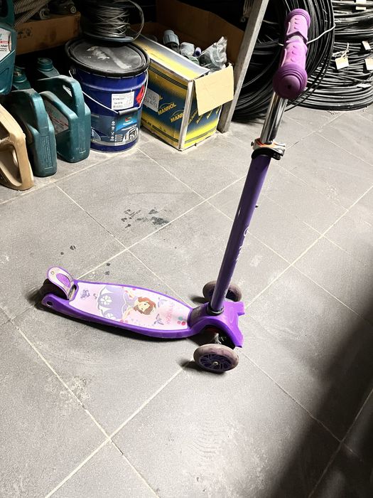 Продам самокат в хорошем состоянии