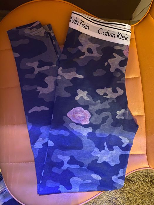 Calvin Klein клин