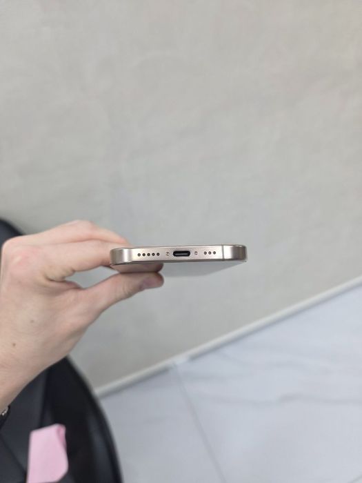 iPhone 16 Pro Desert