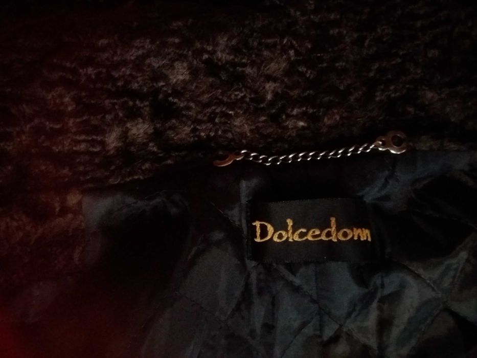 Haina imitatie blana astrahan, eleganta, captusita, stare f.buna