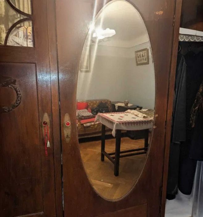 Sifonier/dulap Art Deco interbelic 1930–1940 lemn masiv cristal unicat