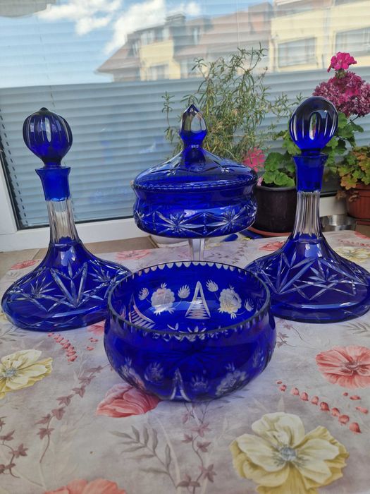 Комплект син рязан кристал – 2 гарафа, фруктиера с капак и купа.