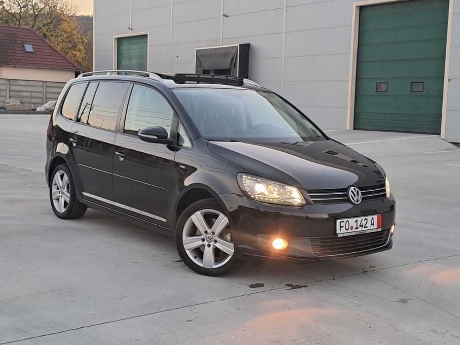 Volkswagen Touran ,Model ,,LIFE,,7 locuri, recent adus în țară!