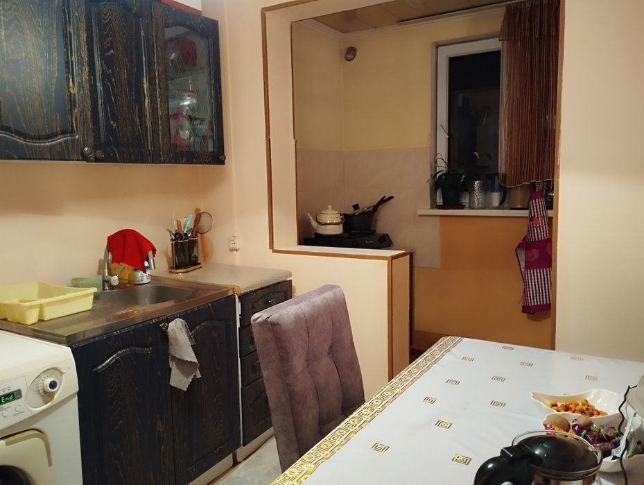 Үй сатылады. Тез арада.