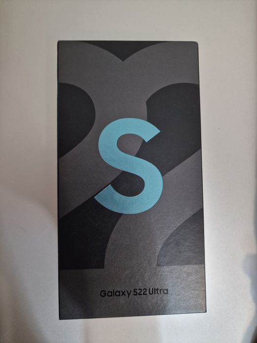 Продам S22 ультра