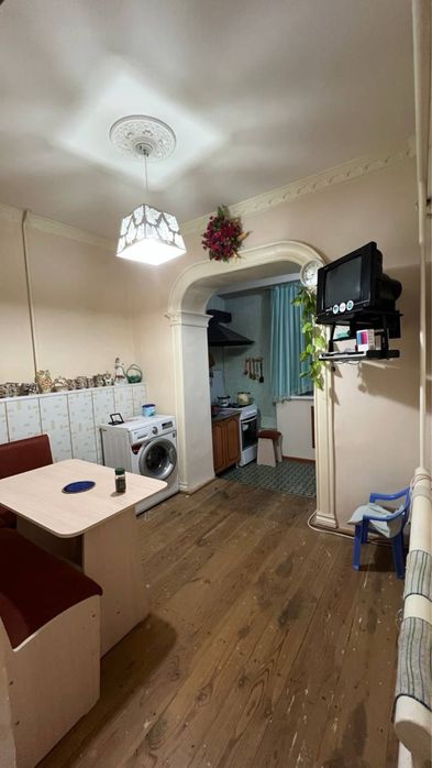 4- комнатная квартира г.нукус 23 м/р дом 1/46 кв 13 . евроремонт.