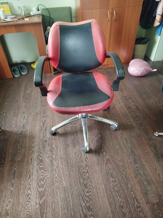 Кресло парикмахерское