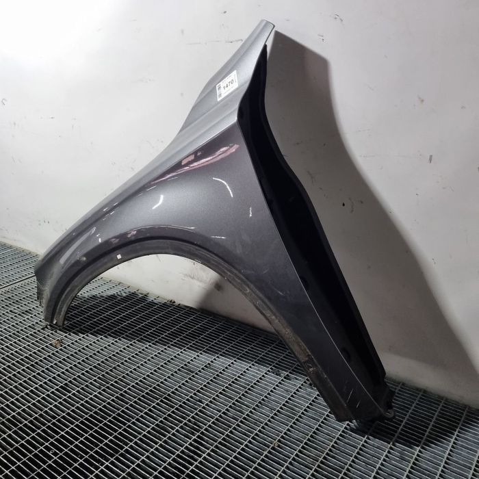 Aripa Stanga Fata Mercedes GLA ( X156 ) 2013 - 2017 4 Usi Mountain Grey 787 (1470)