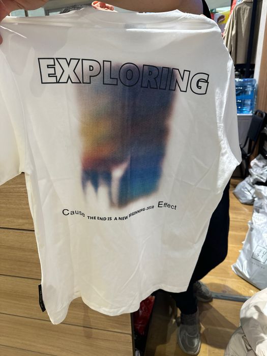 Одежда в хорошем состояние цены по запросу звоните есть доставка по