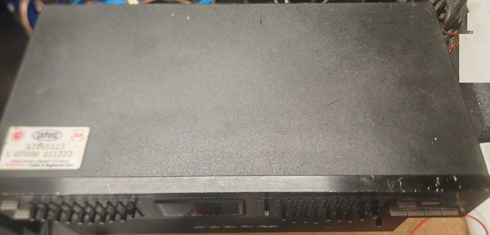 Egalizator stereo pe 10 benzi Realistic 31-9081 cu analizor de spectru