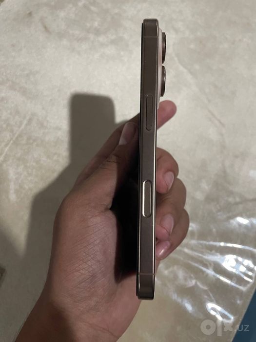 Iphone 16 pro desert rangda