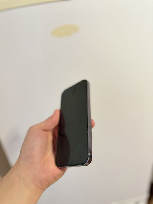Срочно продам iPhone 14 pro