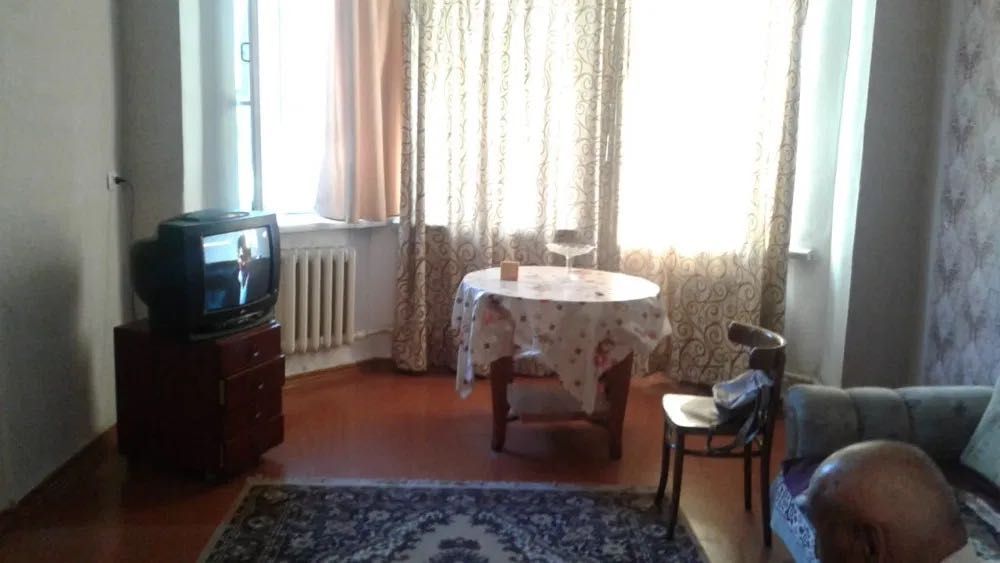 Продам 2 комнатную квартиру