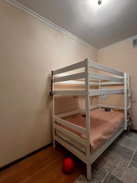Продам двухярусный кровать детский