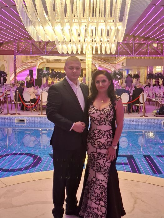 Vand rochie de ocazie marimea 38