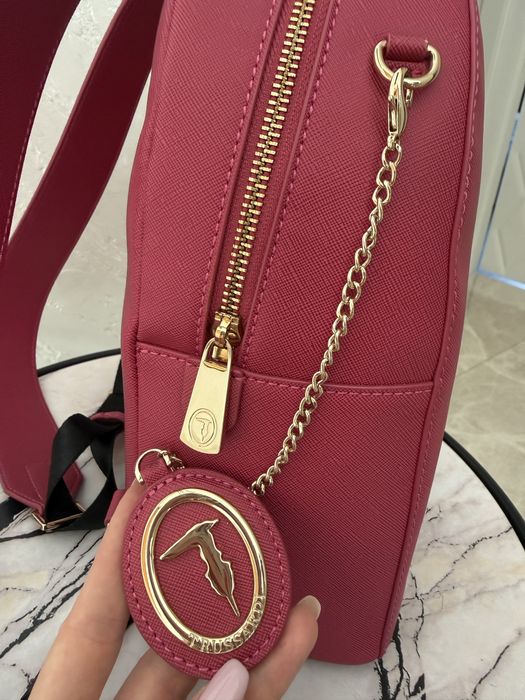 Раница Trussardi в цвят фуксия