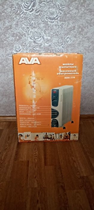 Продаётся обогреватель масляный AVA