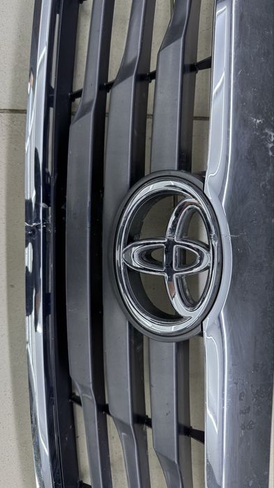 Решётка Toyota hiace,hilux