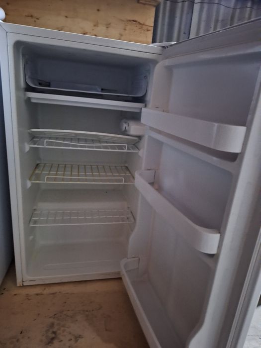 Продается мини холодильник