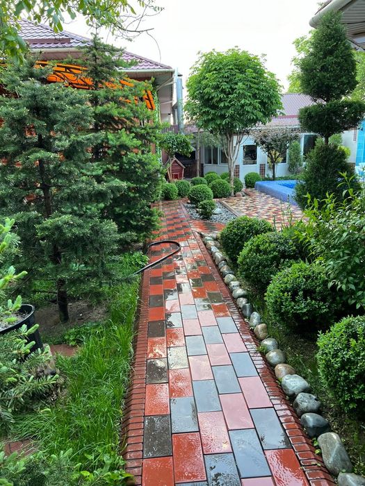 Продаётся 2 дачи на одном участке