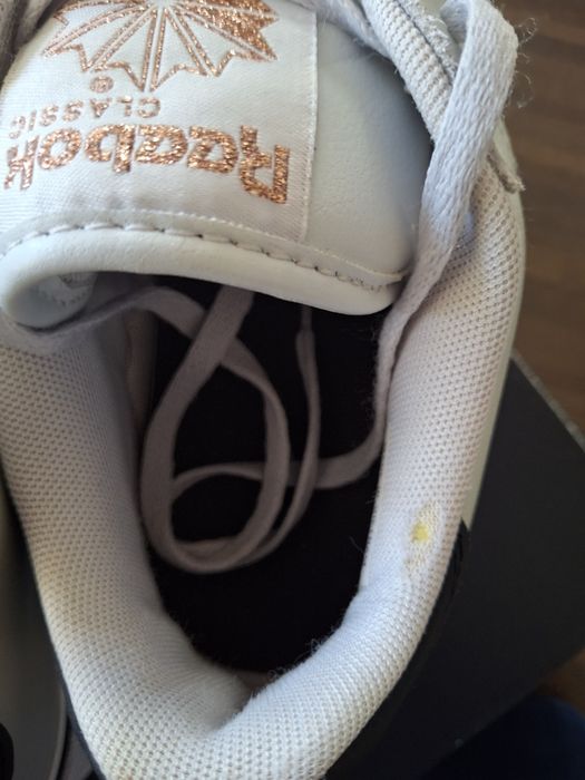 Дамски спортни обувки  Reebok