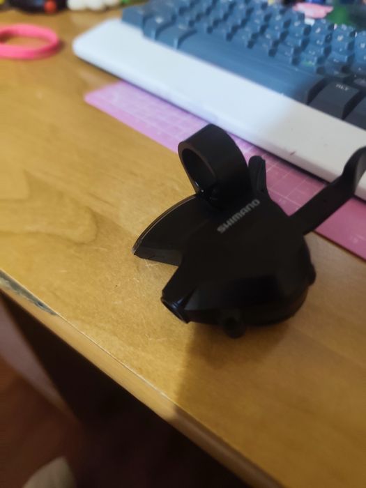 Продавам команда за предните венци shimano