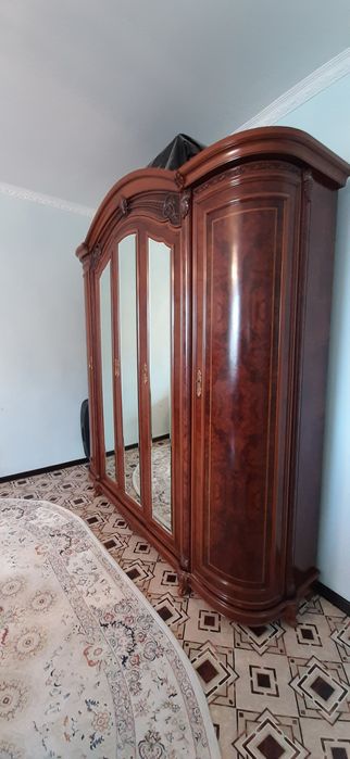 Спальный гарнитур