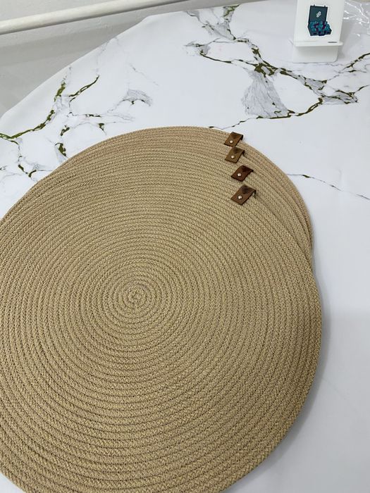 Подтарельники