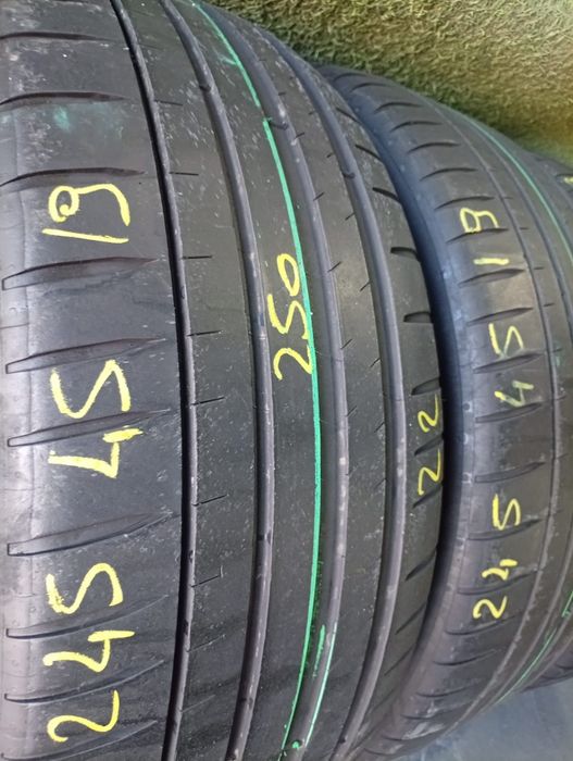 245 45 19 Michelin