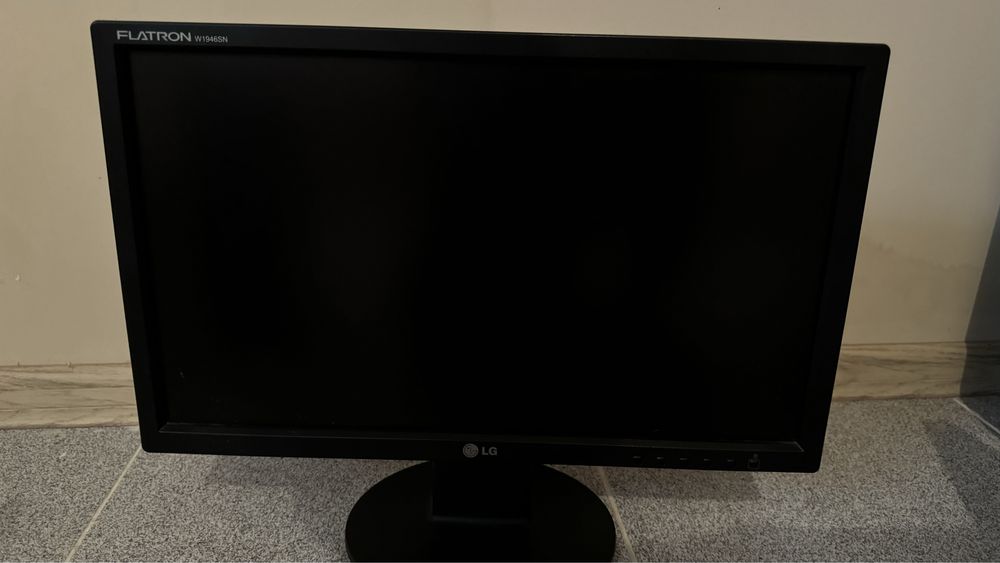 Мониторы б/у