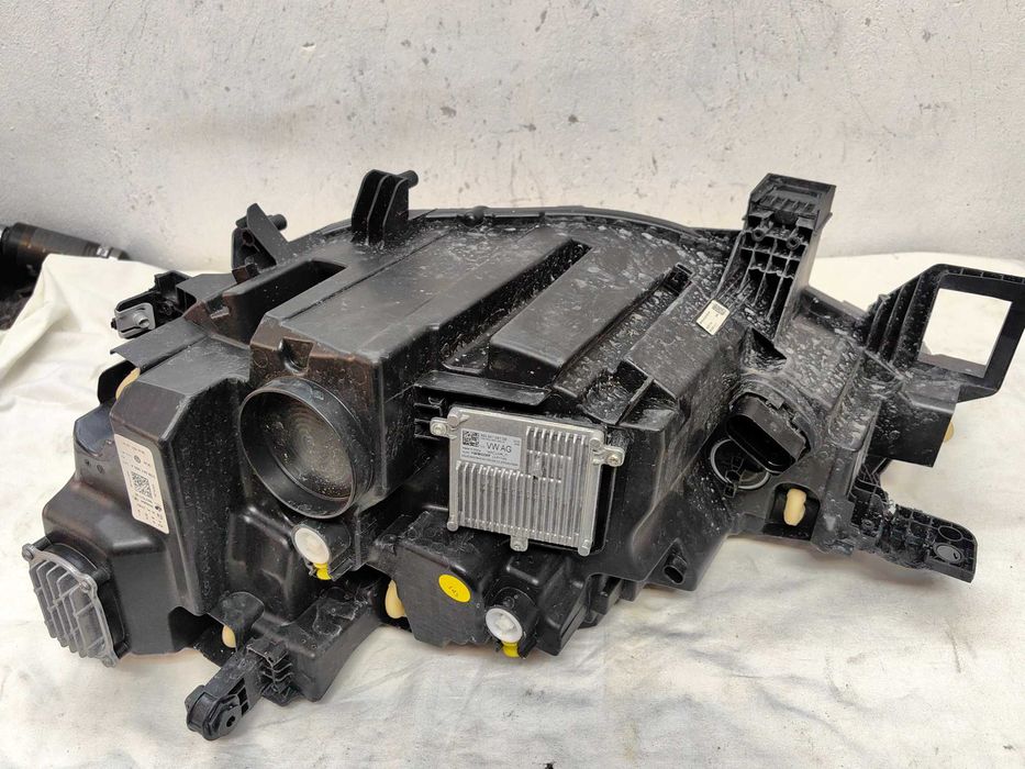 Оригинални  фарове  Vw ID4 Full Led