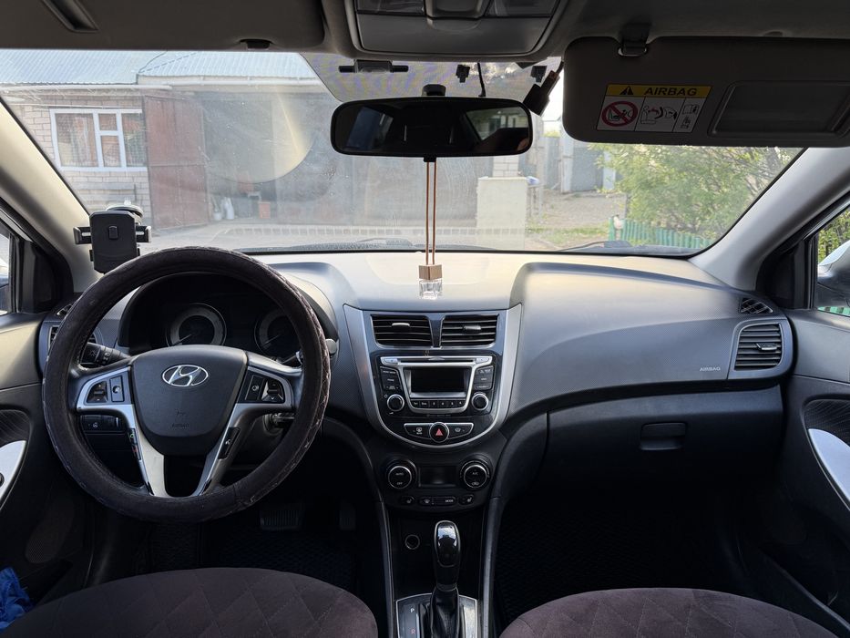 Продам hyundai solaris
