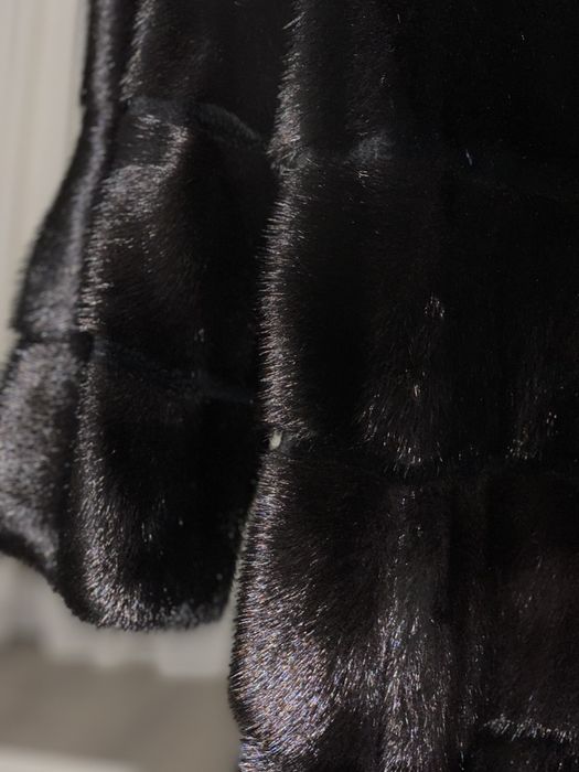 Продам шубу норковую