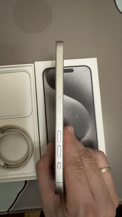 Продам Iphone 15 pro max/айфон 15 про макс