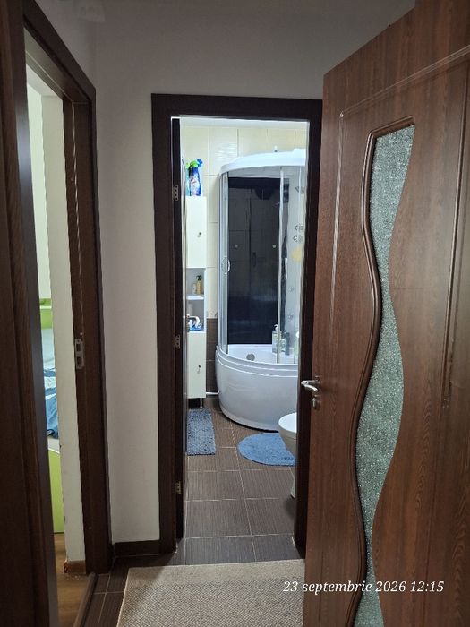 Apartament 2 camere Darmanesti( deasupra la Posta ,scara din mijloc)