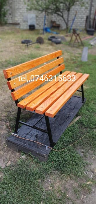 Banca parc gradina calitative