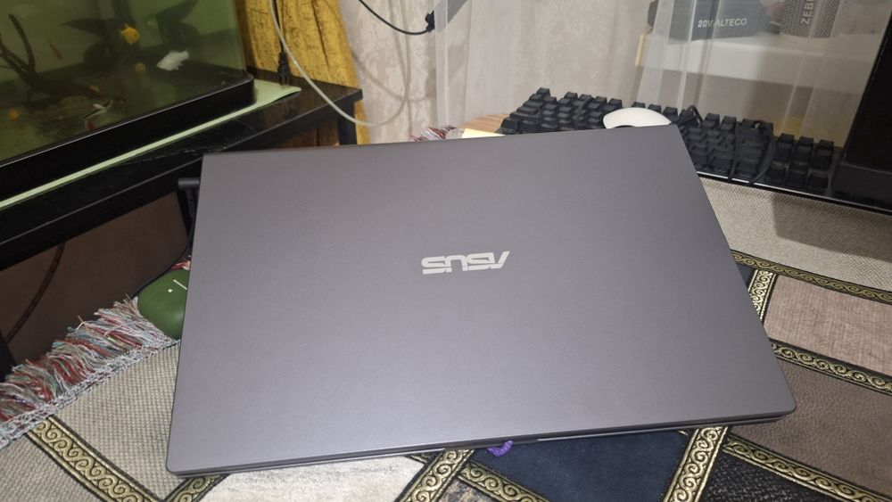 Ноутбук ASUS X515E