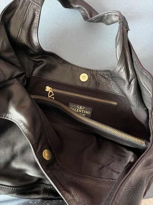 Дамска модерна кожена чанта VALENTINO