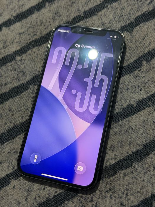 Iphone 12 pro в хорошем состояний