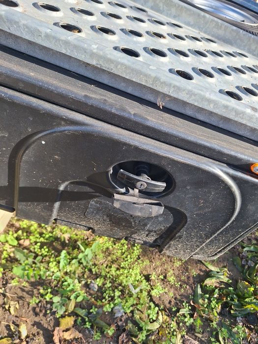 За автомобил и джипове Sirius