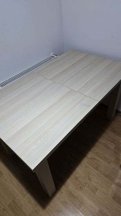 Vând Masă Dining Extensibilă
