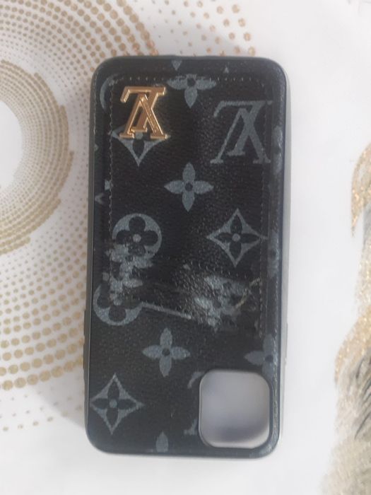 Чехолдар сатылады!