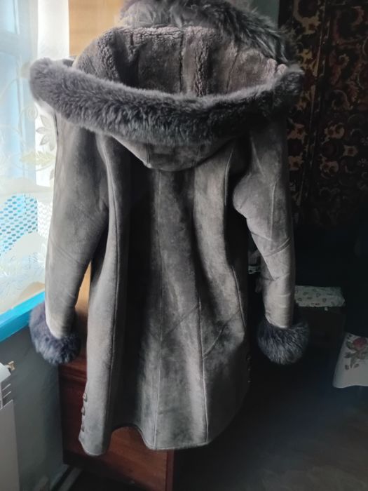 Дубленки с натуральным мехом.