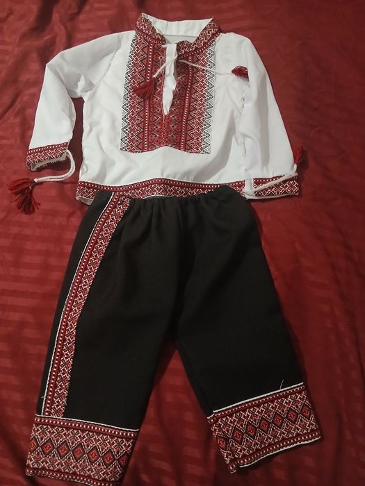 Costum popular bebe