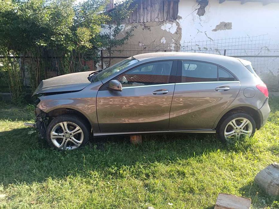 MERCEDES-BENZ A-Class 2016 — imagine 4